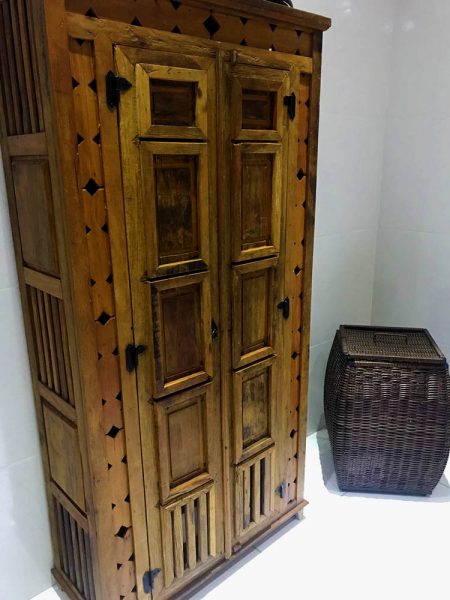 armario de madeira