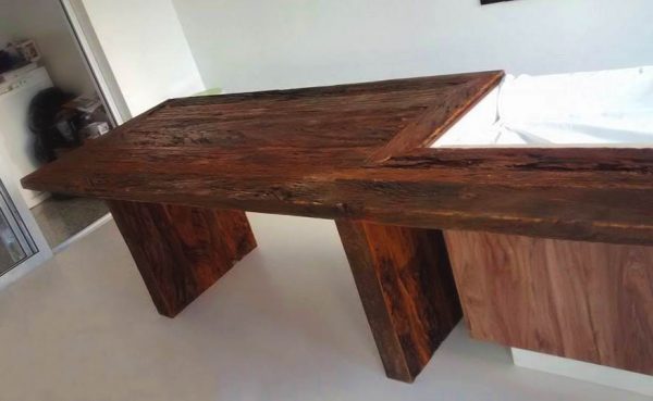 mesa madeira de demolição em